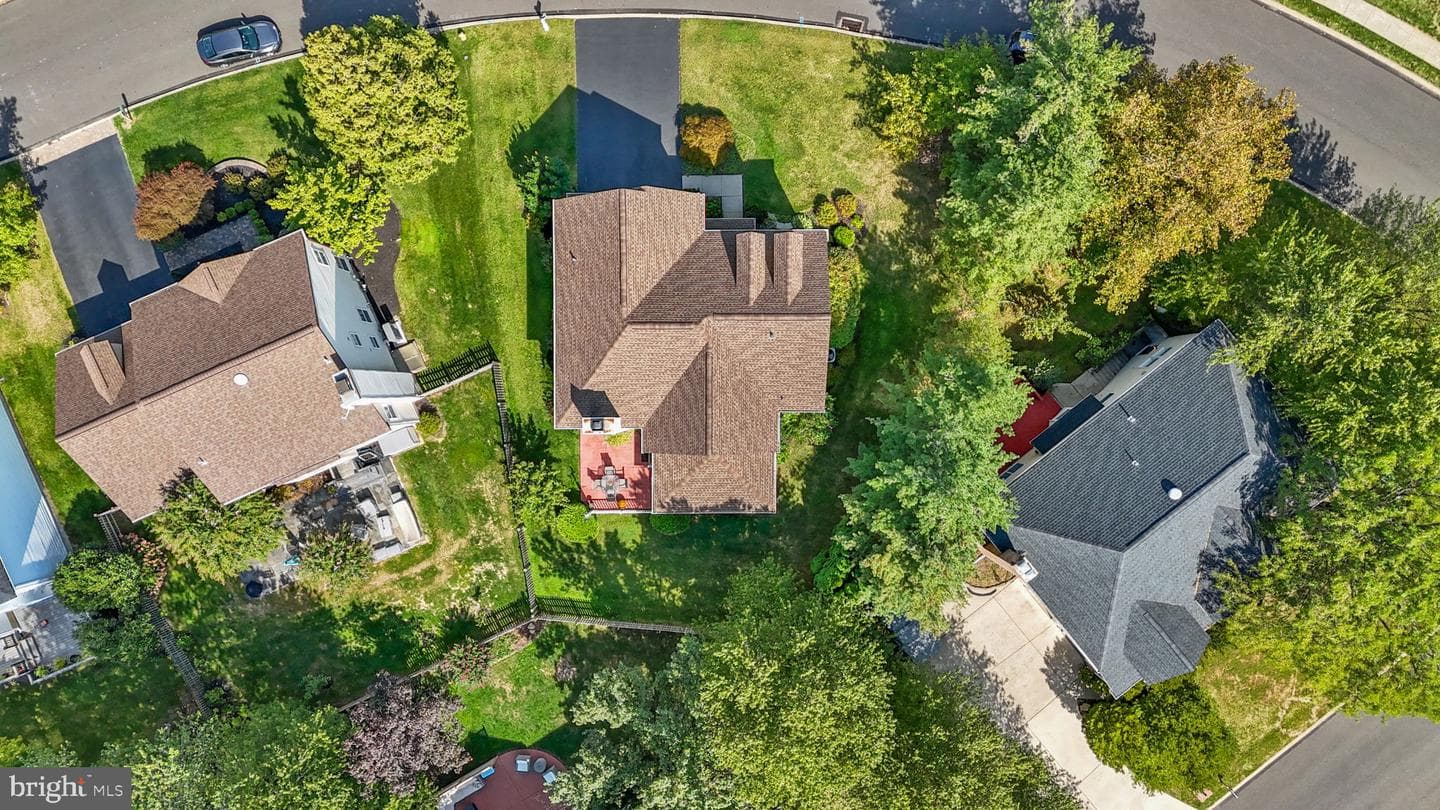 527 Clydesdale Drive photo 46
