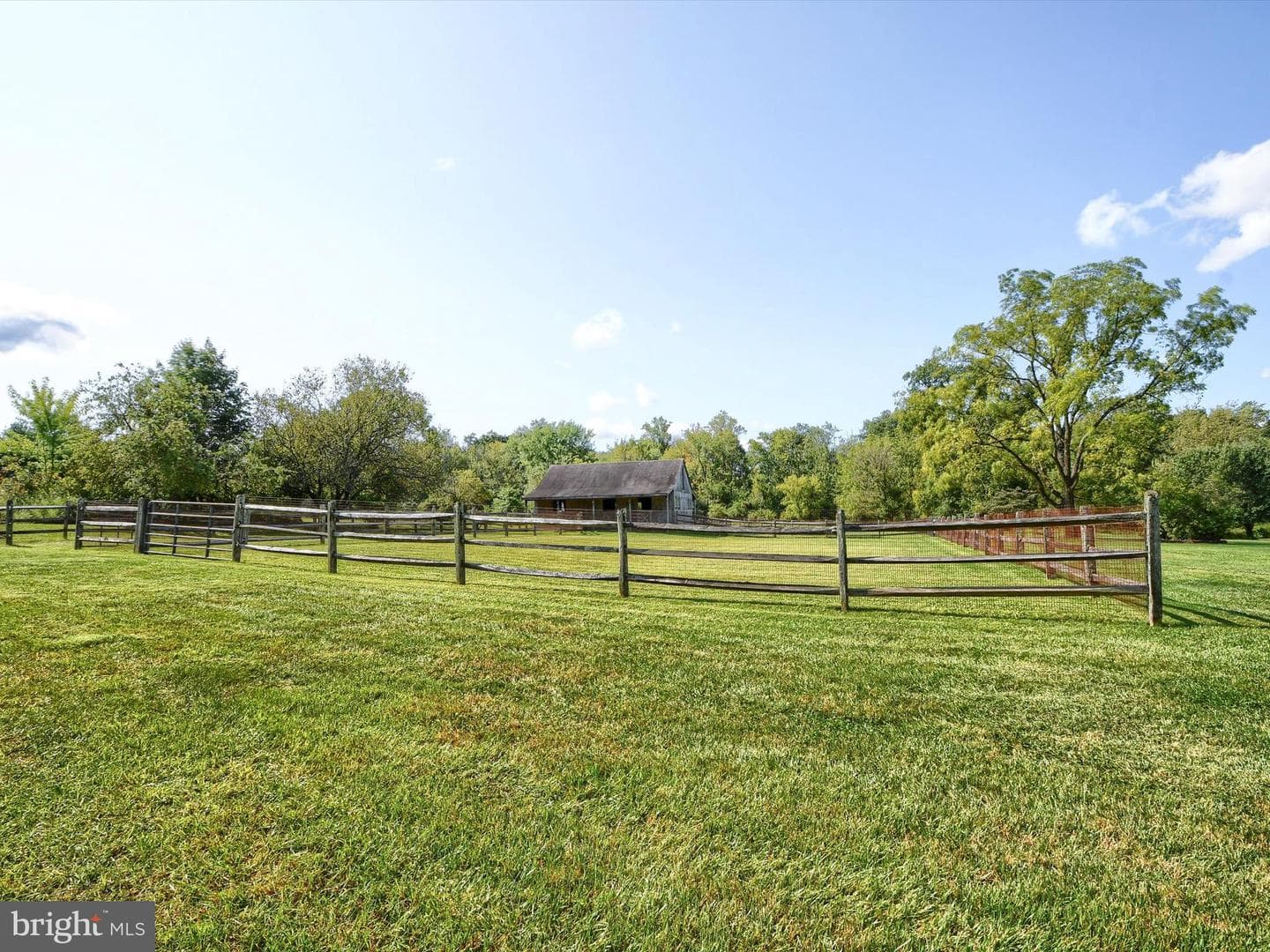 530 Upper Church Road photo 43
