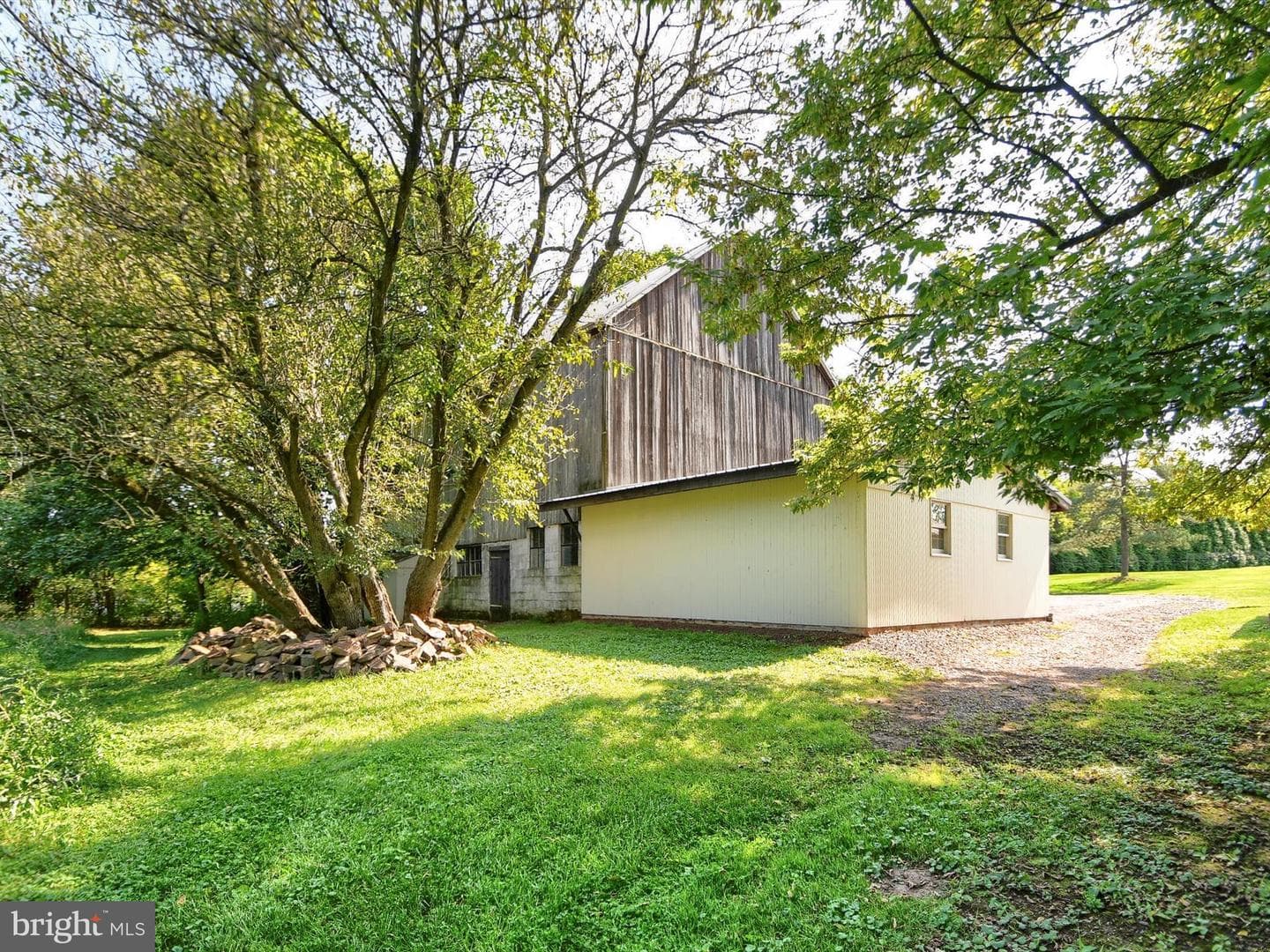 530 Upper Church Road photo 57