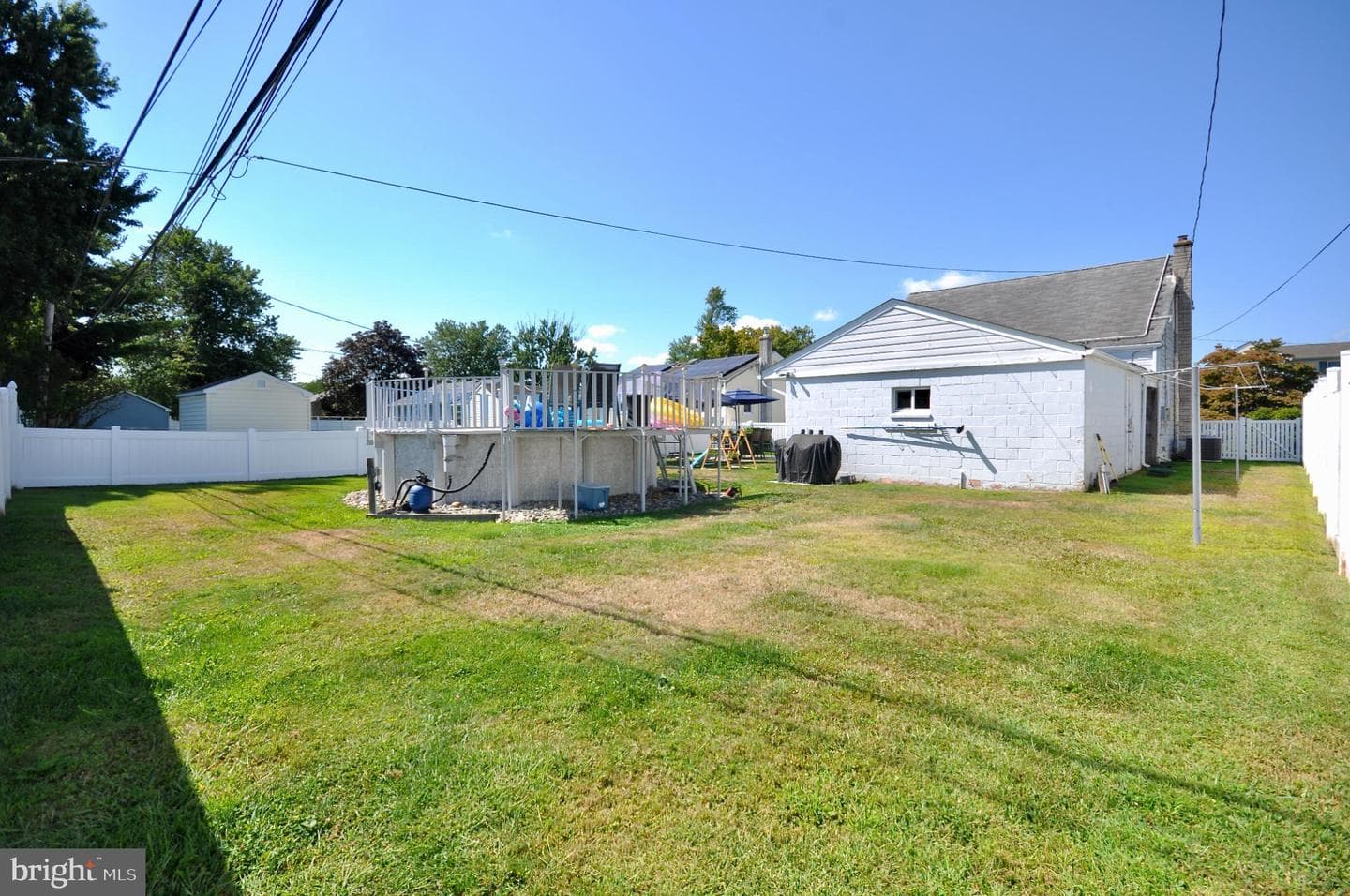 829 Harris Ave photo 32