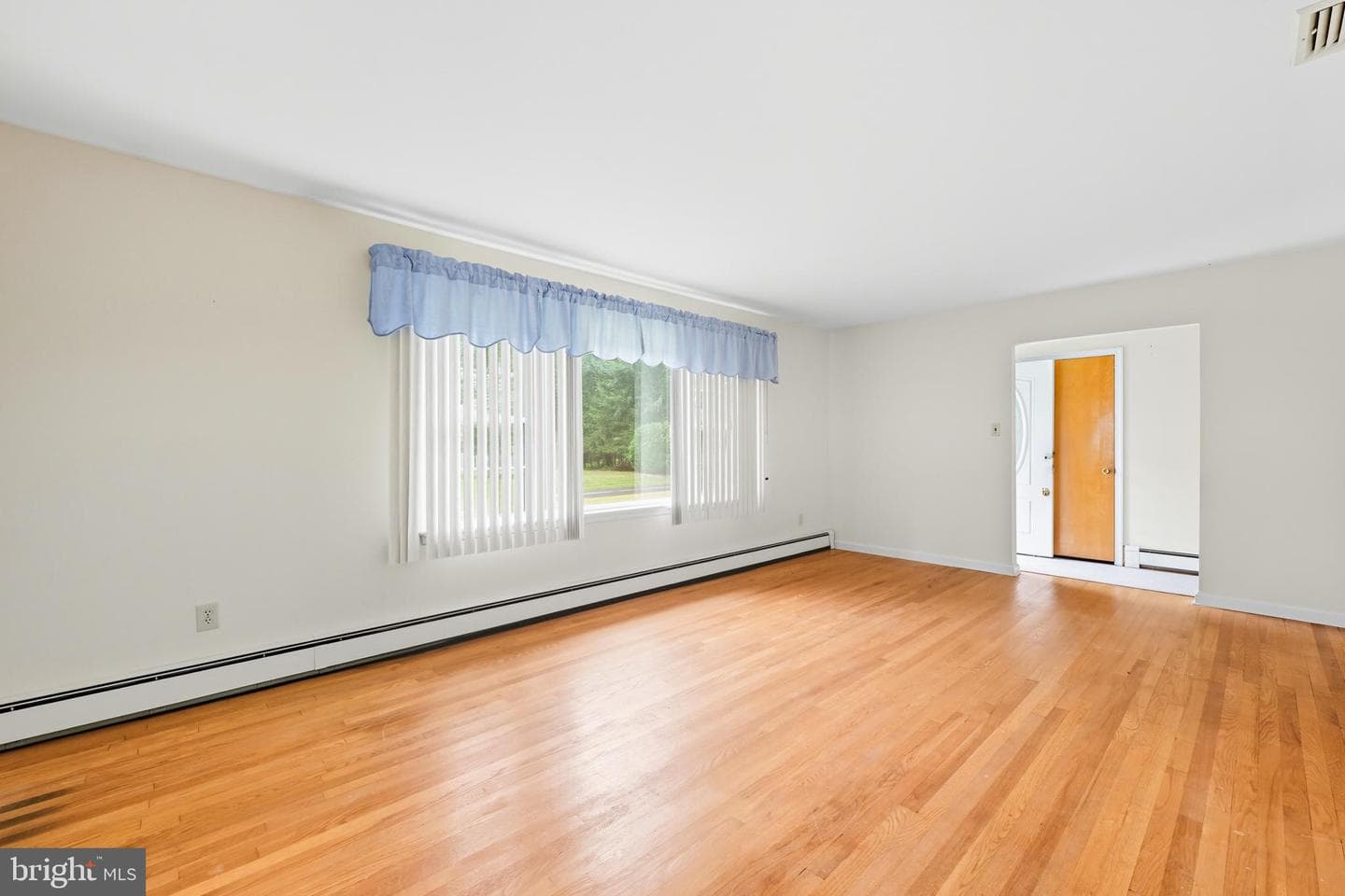 1114 General Hamilton Road photo 10