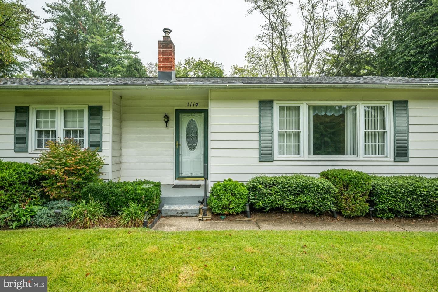 1114 General Hamilton Road photo 4