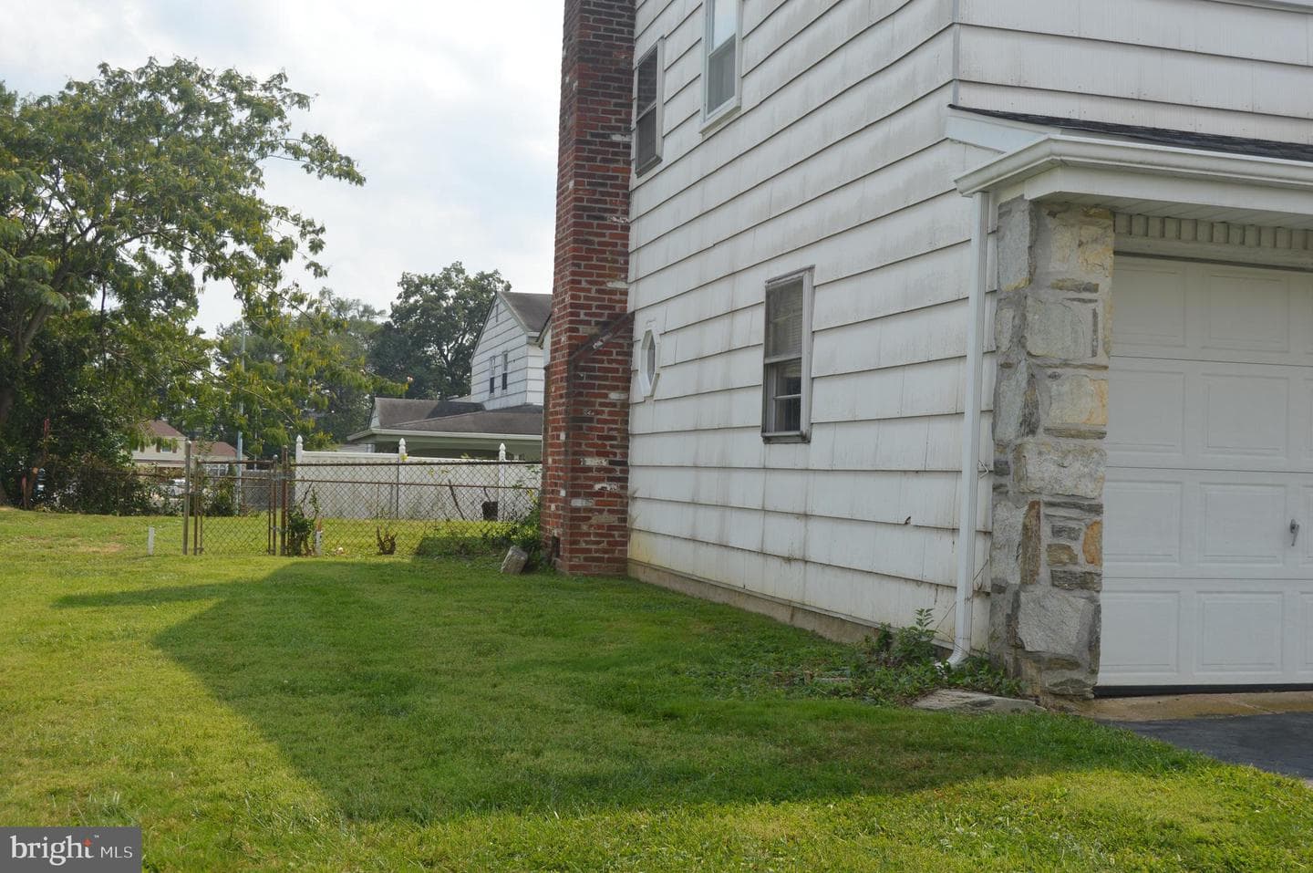 3255 Parkview Drive photo 4