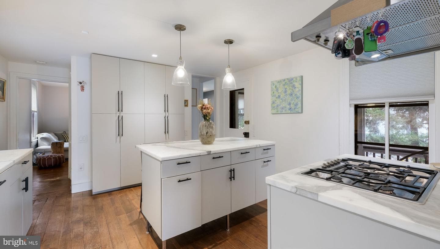148 Lafayette Street photo 16