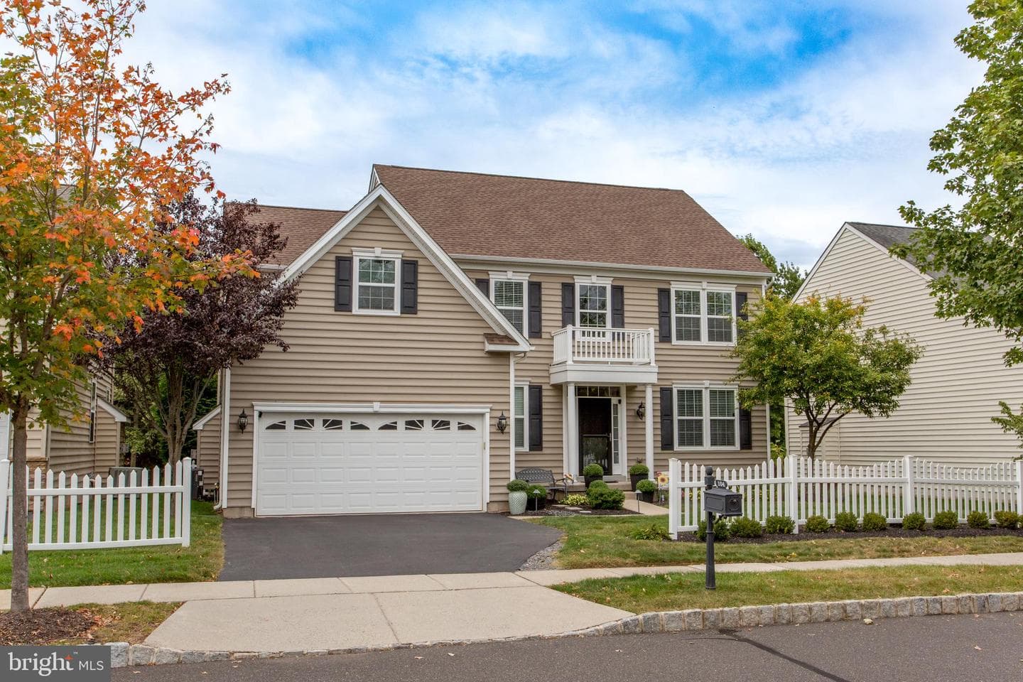 104 Overholt Drive photo 2