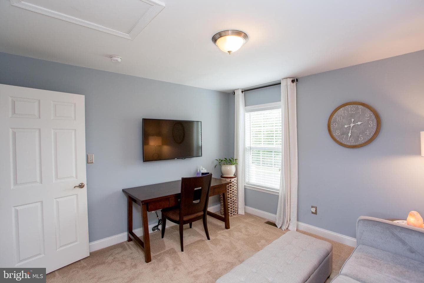 104 Overholt Drive photo 21