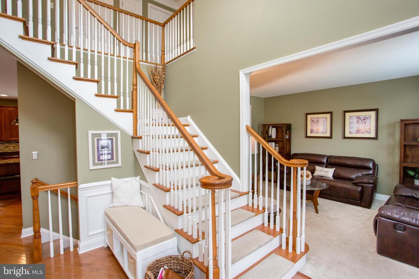 104 Overholt Drive photo 4