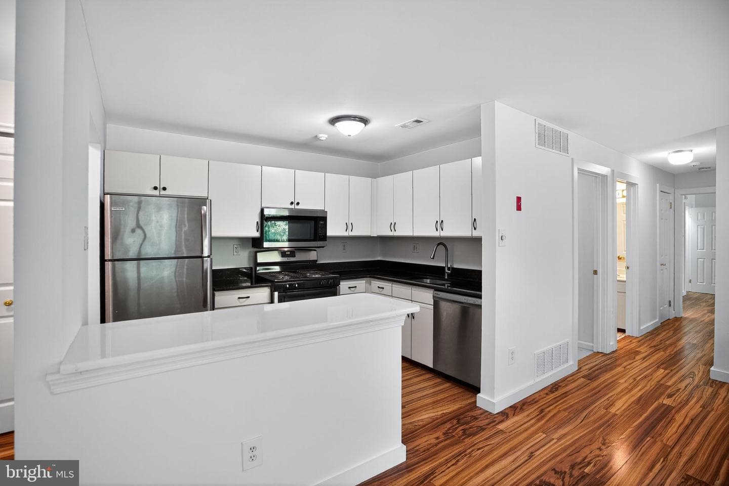 1011 Diamond Drive photo 6