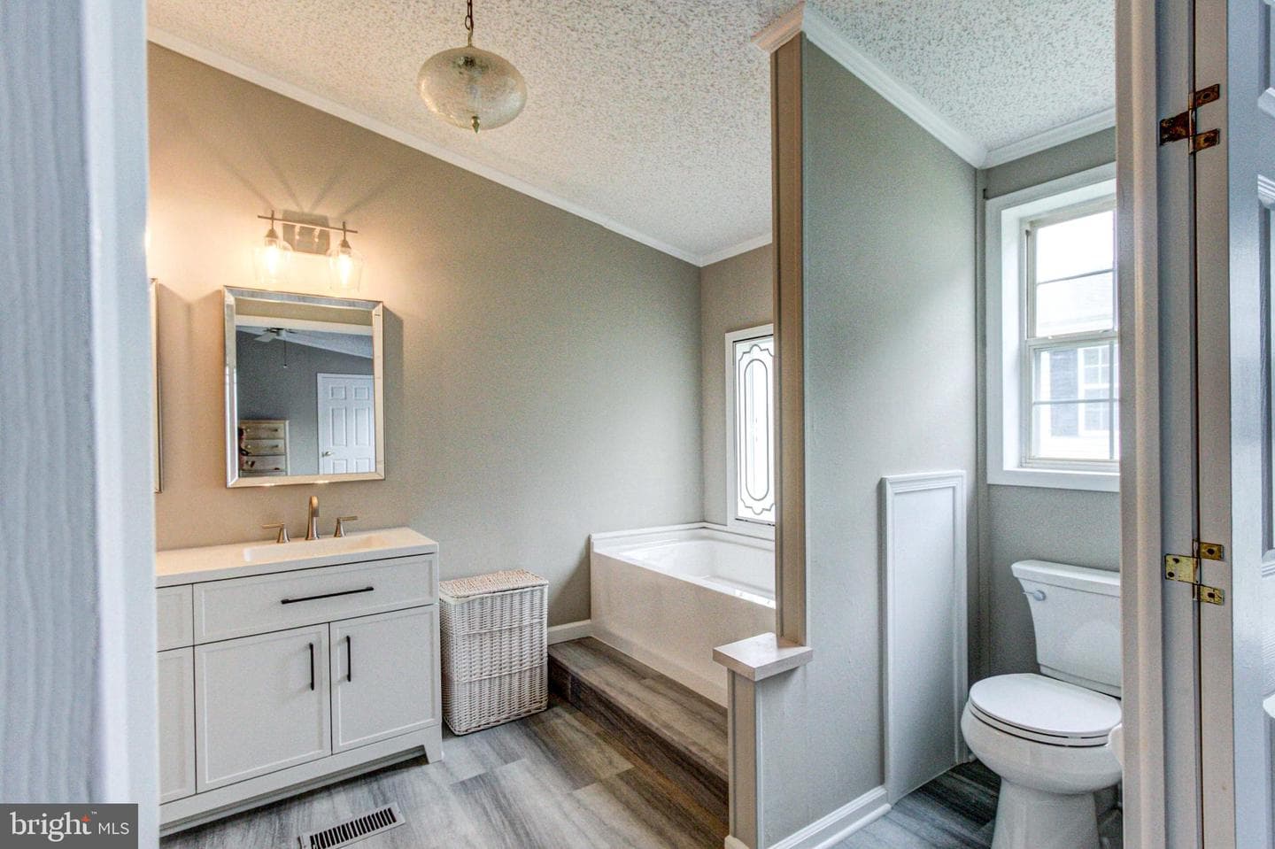 147 Raven Court photo 26