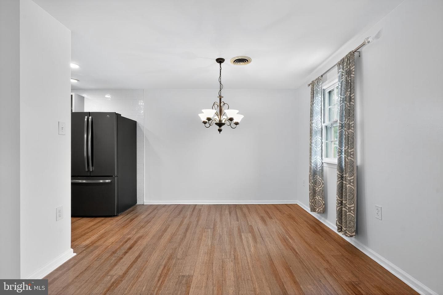 908 Yardley Cmns Commons photo 4