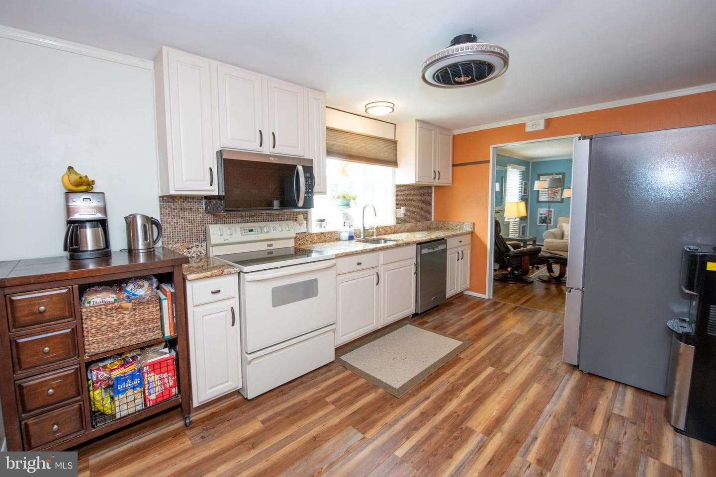 1128 Hilton Avenue photo 16
