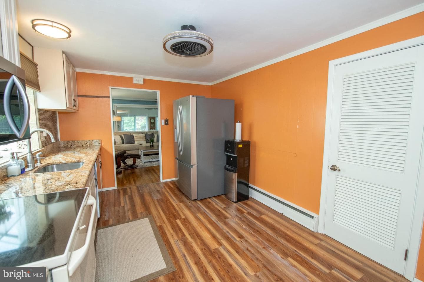 1128 Hilton Avenue photo 17