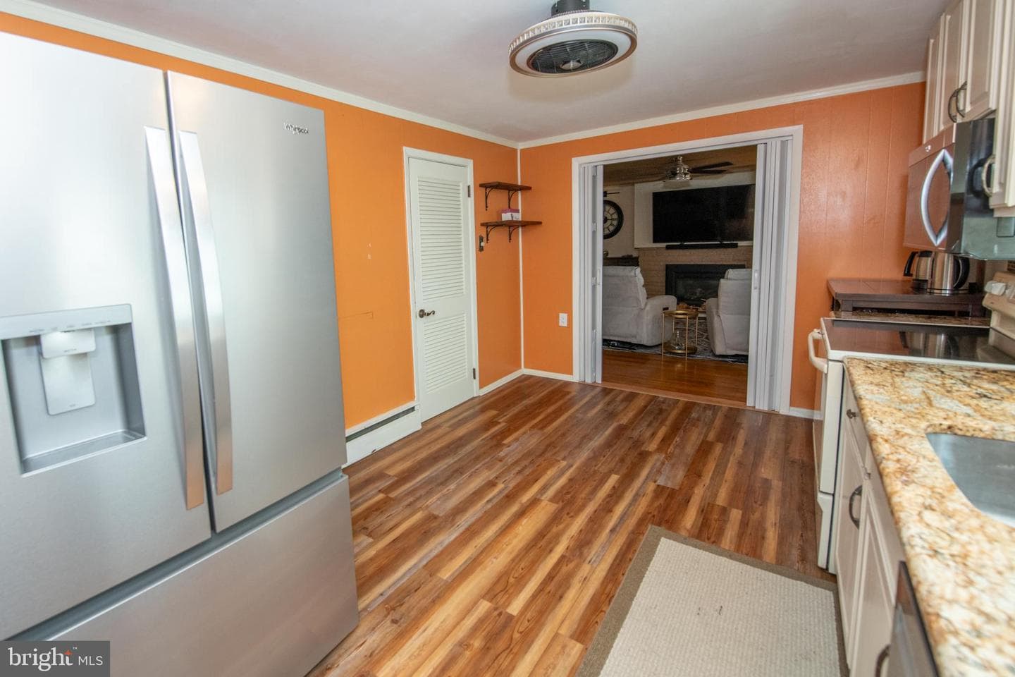 1128 Hilton Avenue photo 19
