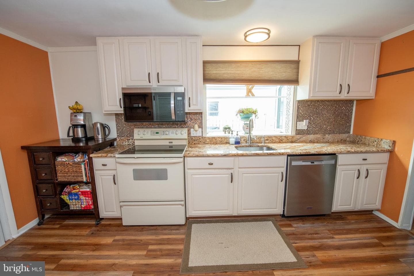 1128 Hilton Avenue photo 20