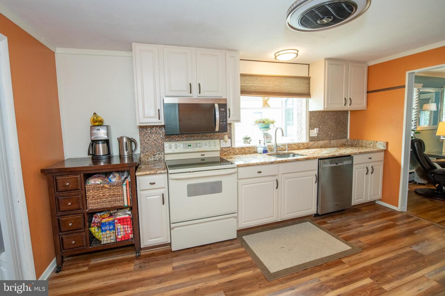 1128 Hilton Avenue photo 21