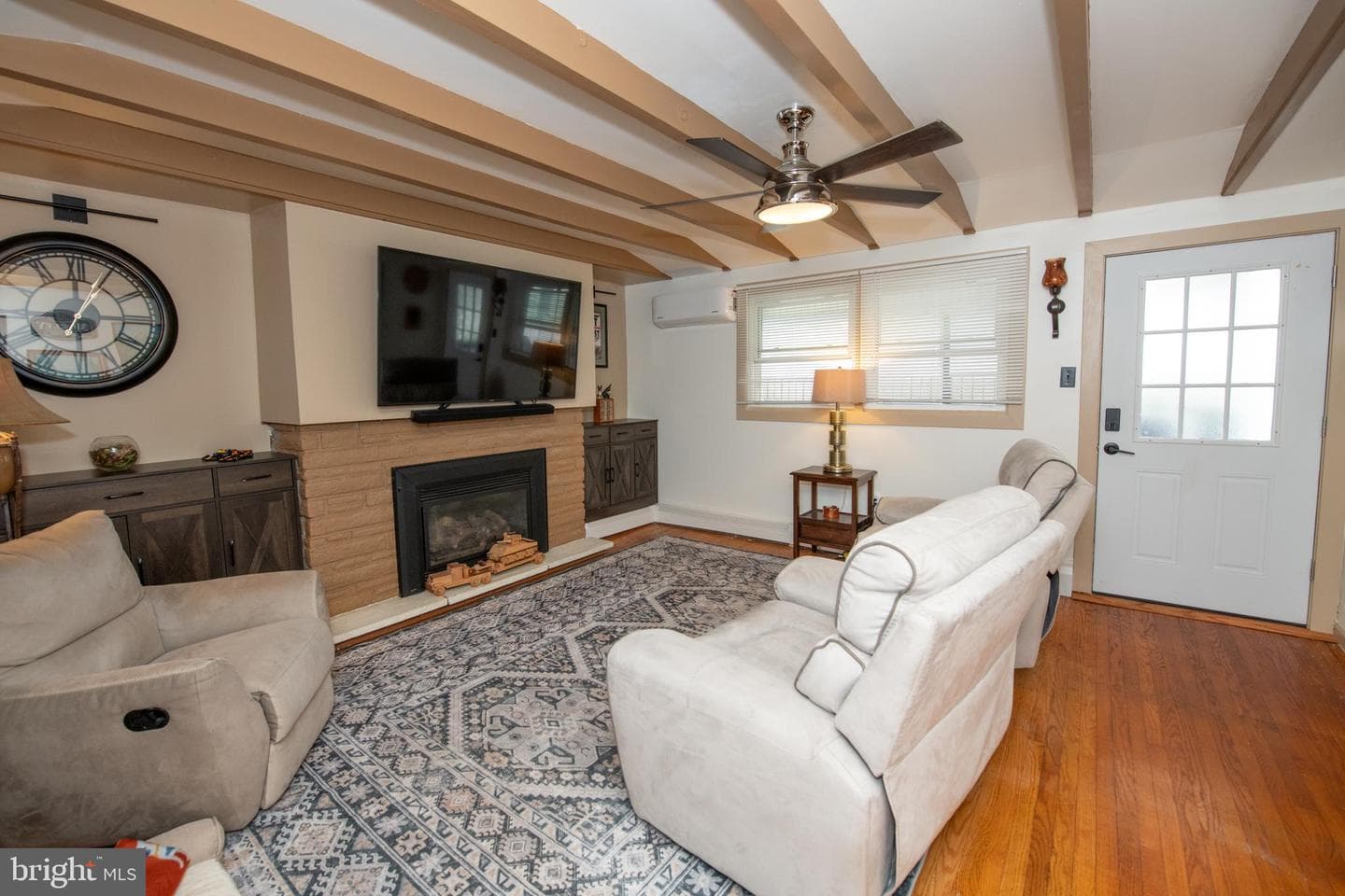 1128 Hilton Avenue photo 41