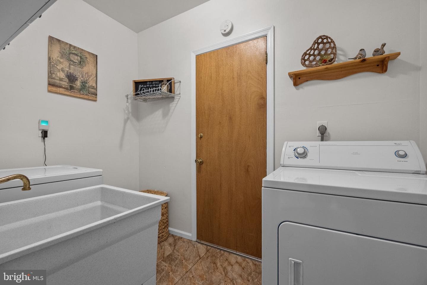 983 Wilson Court photo 24