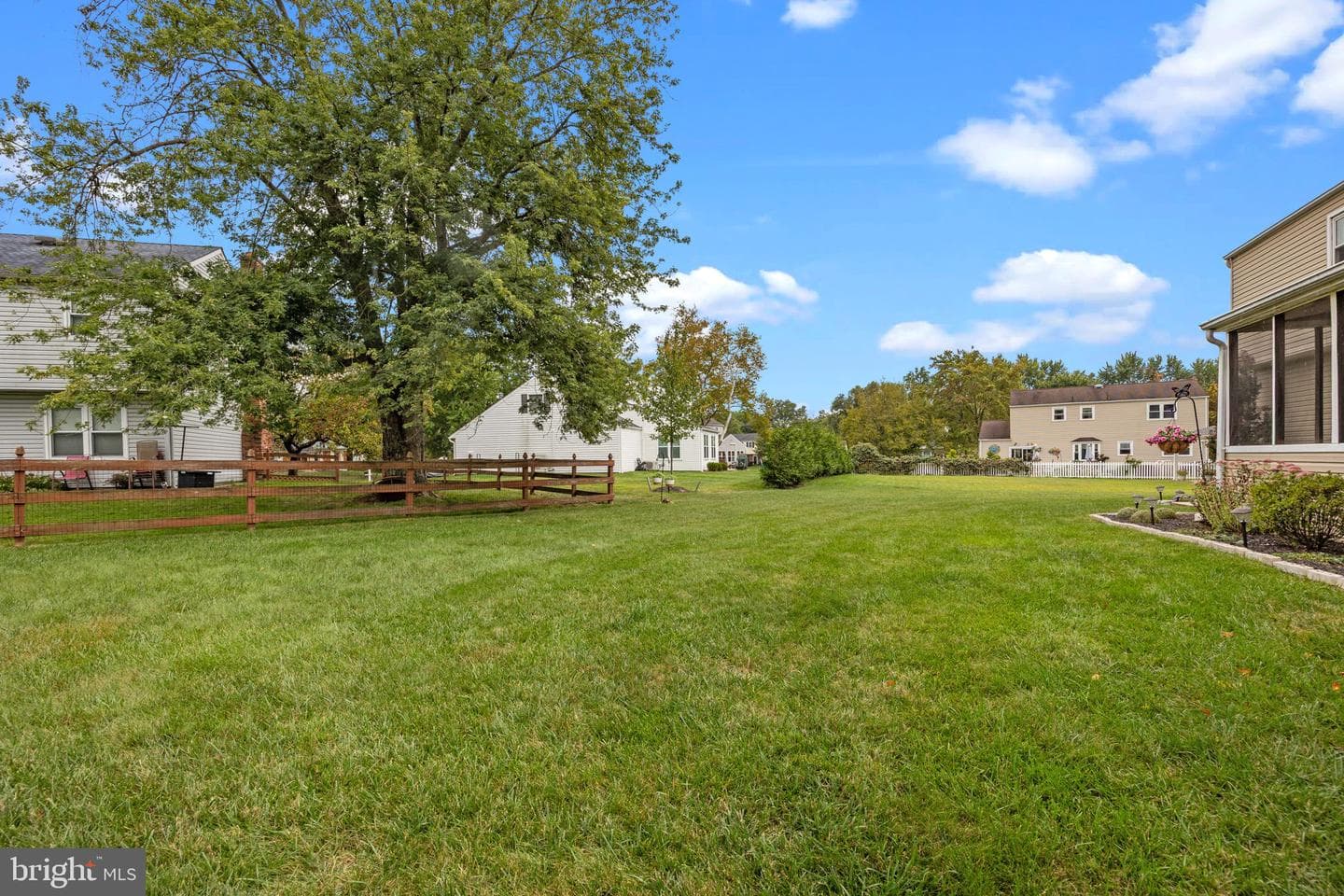 983 Wilson Court photo 42