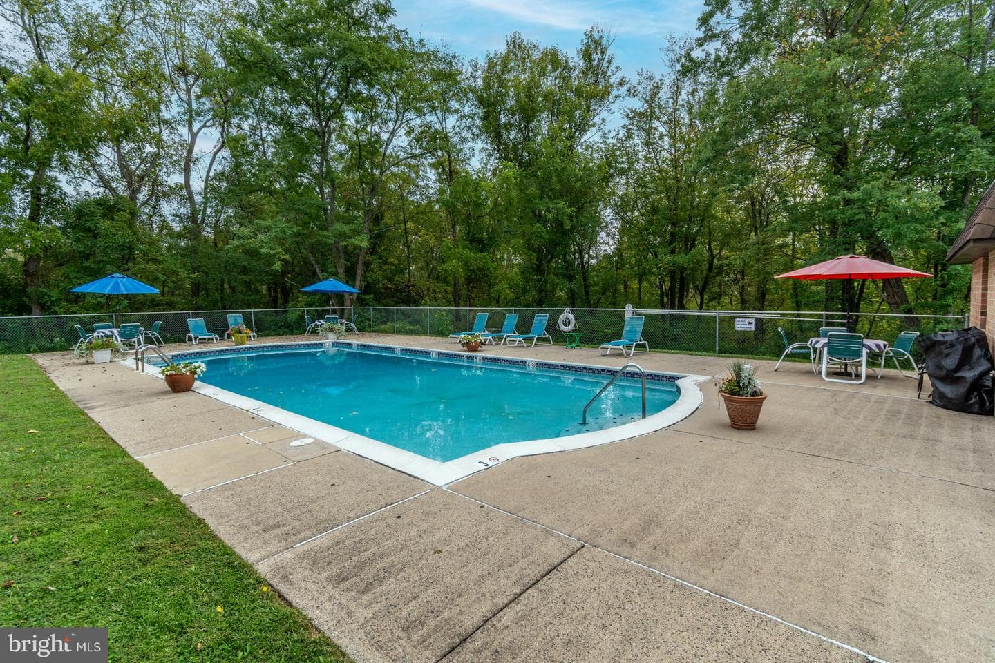 36 Hermitage Drive photo 35
