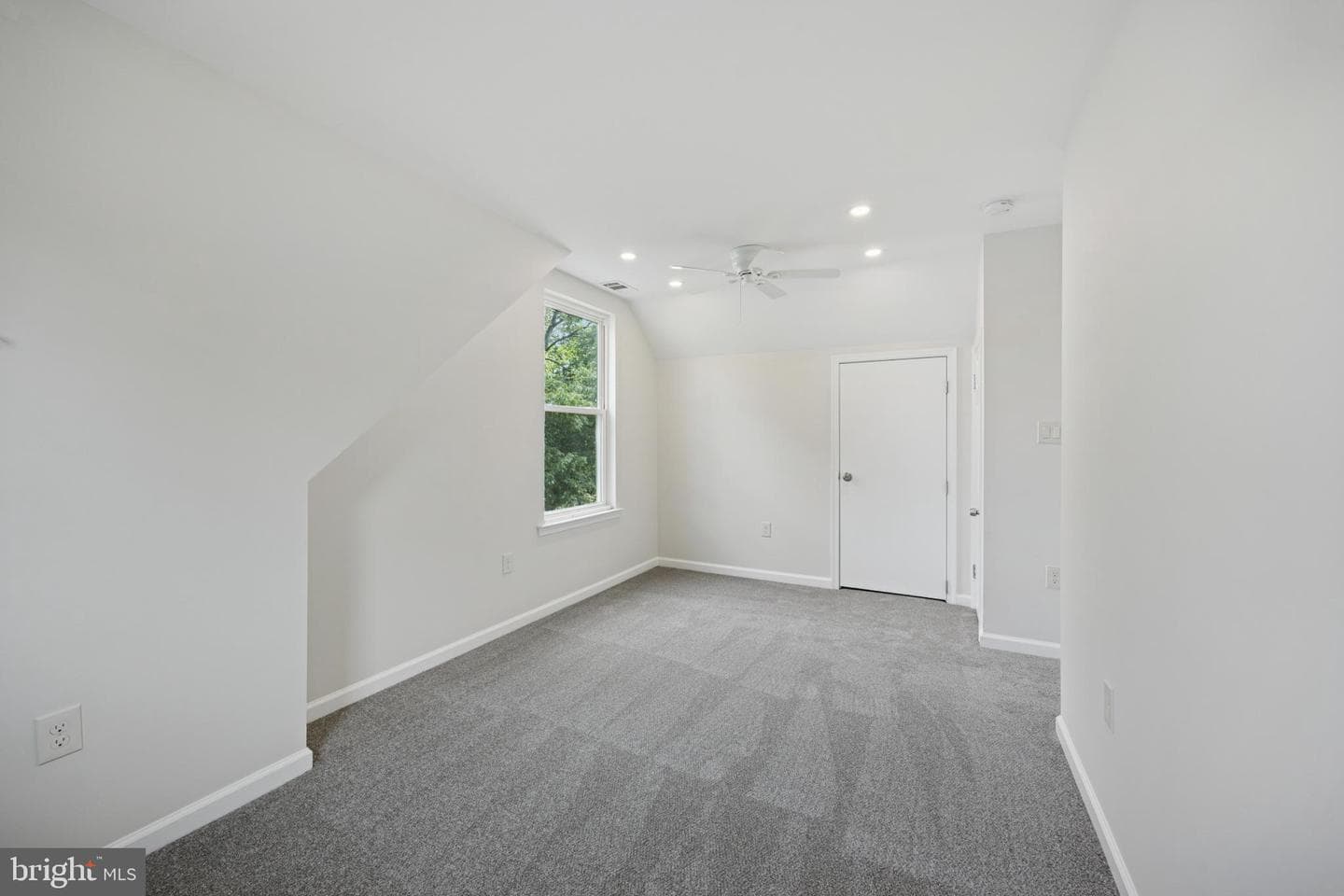 629 Rutland Road photo 19