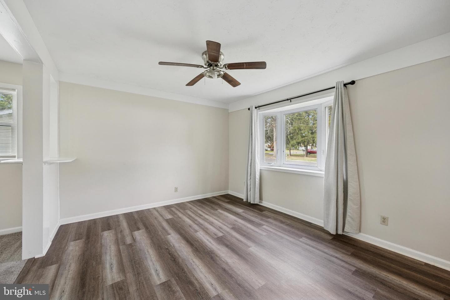 629 Rutland Road photo 8