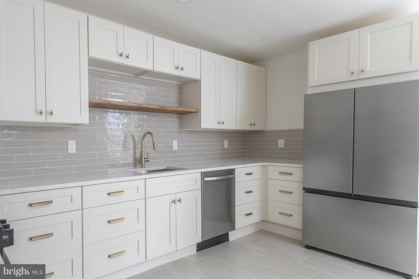 213 New Brook Street photo 12