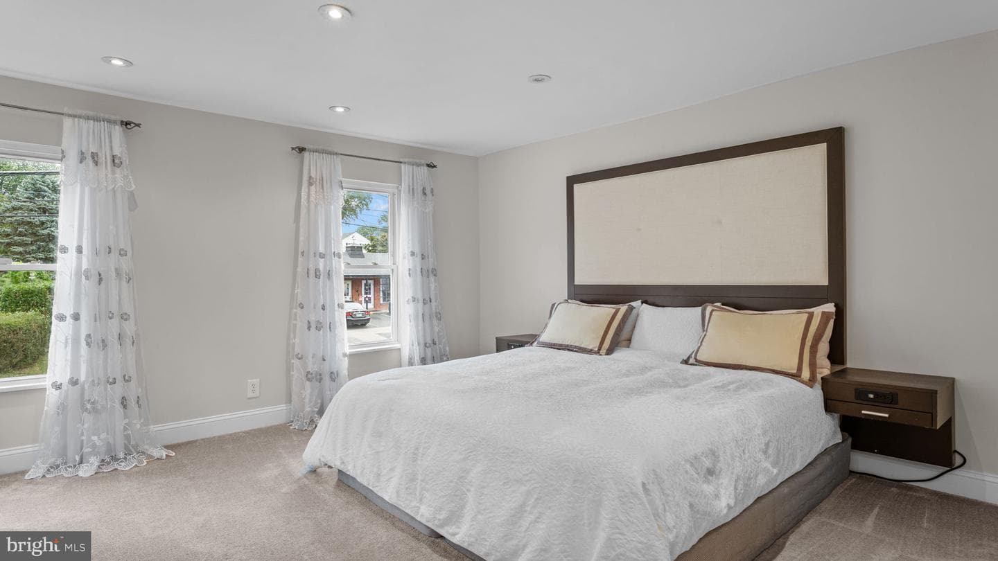 3633 Brownsville photo 20