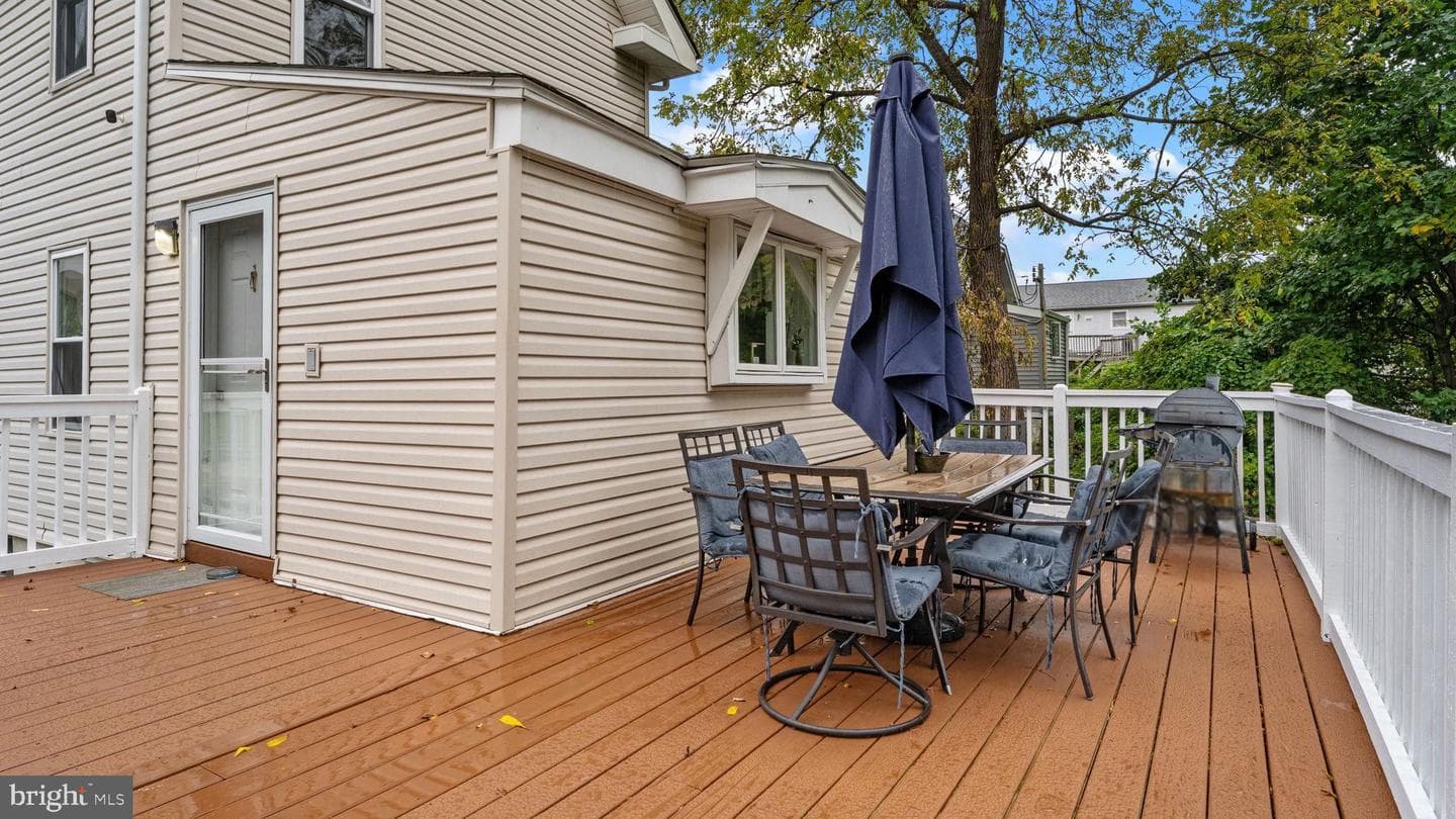 3633 Brownsville photo 26