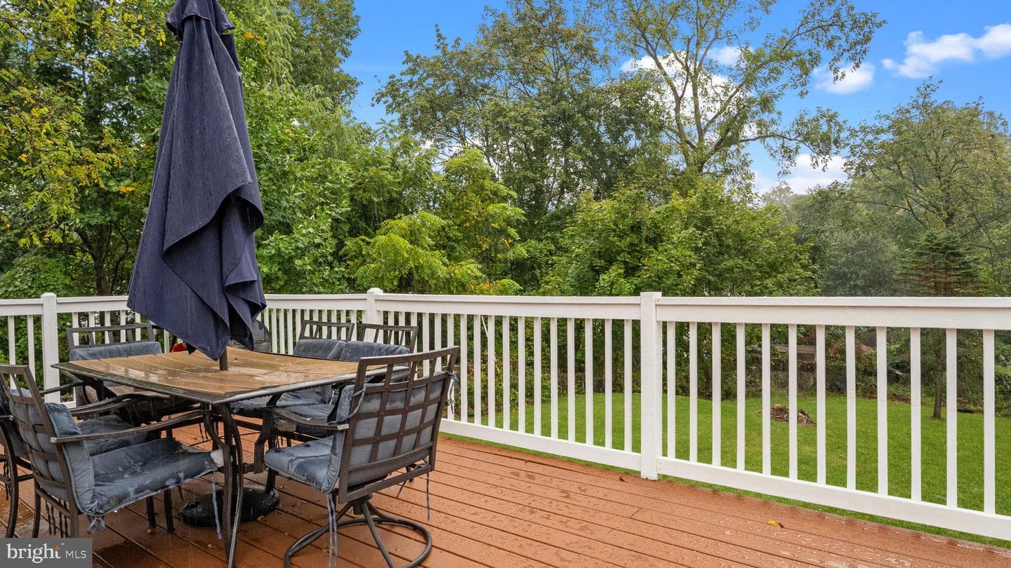 3633 Brownsville photo 27