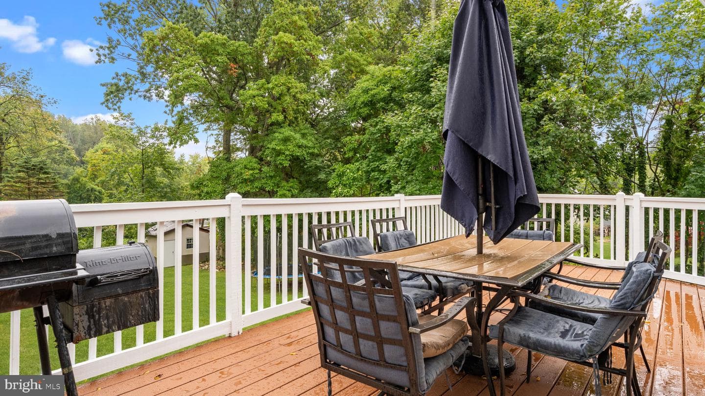 3633 Brownsville photo 28