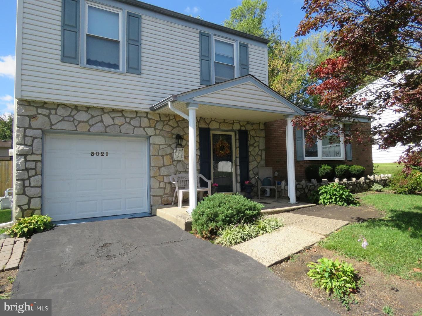 3021 Claridge Road photo 3