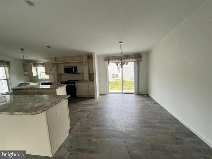218 Vaux Drive photo 8