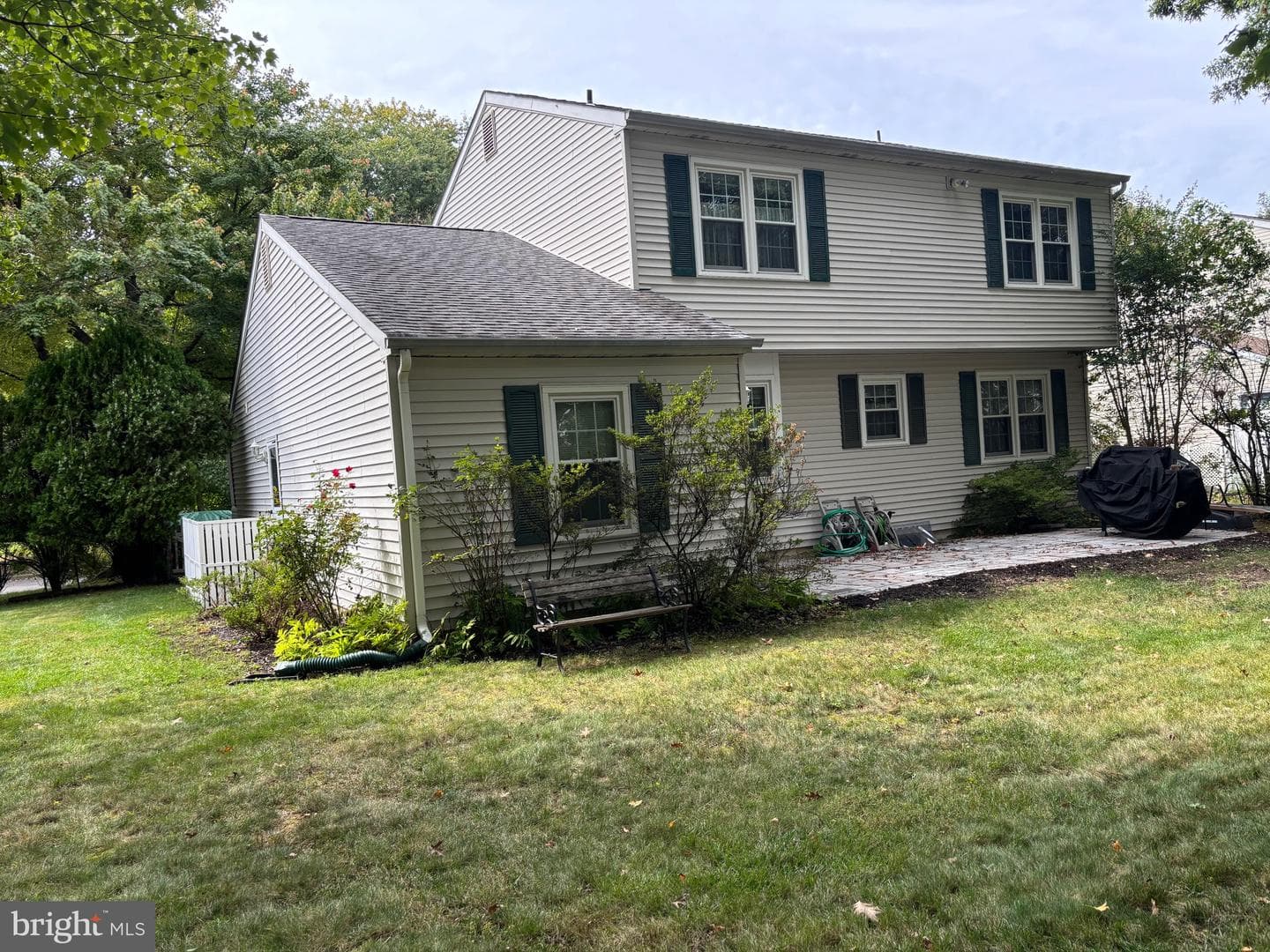 5817 Cricket Lane photo 5