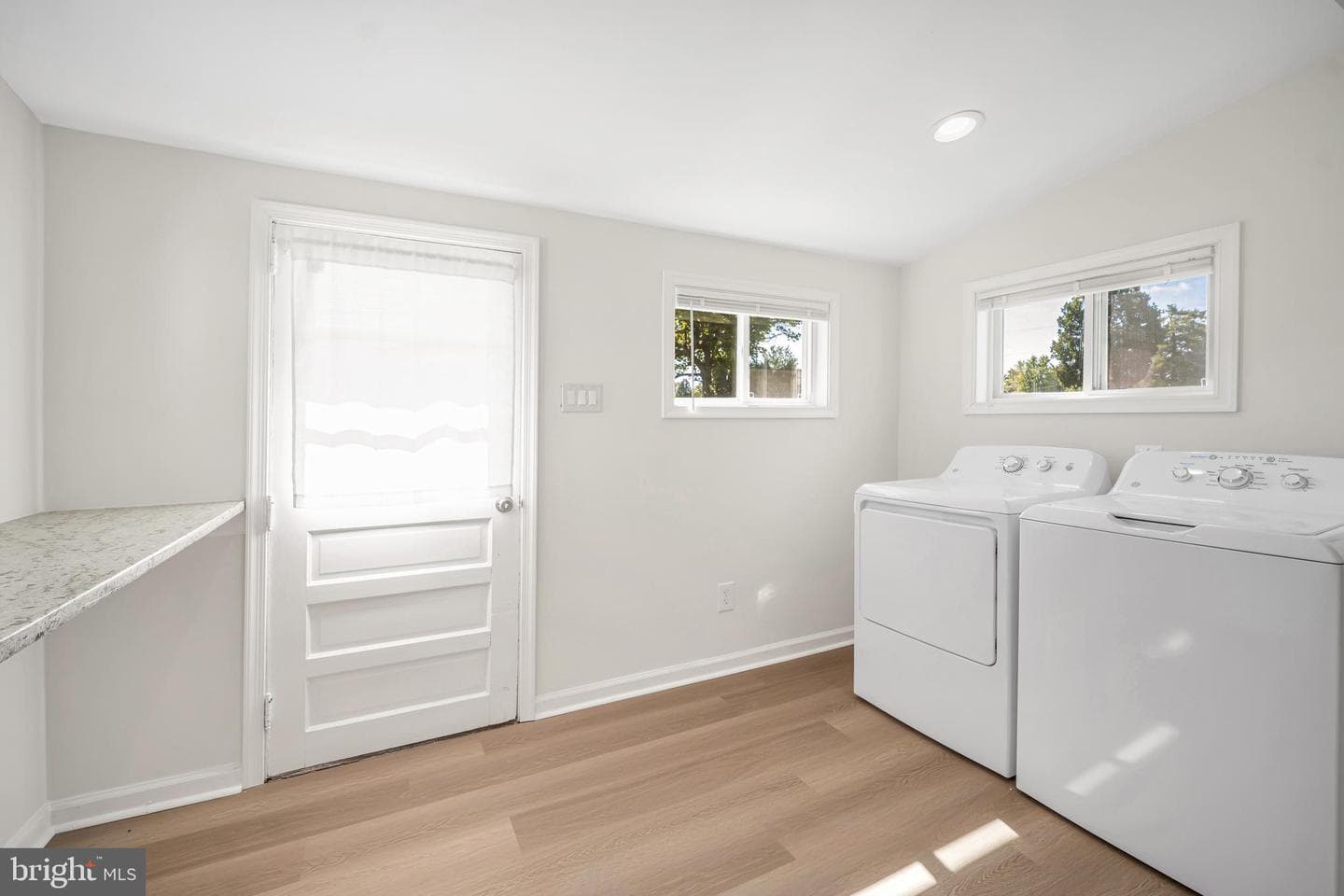 31 Poplar Avenue photo 14