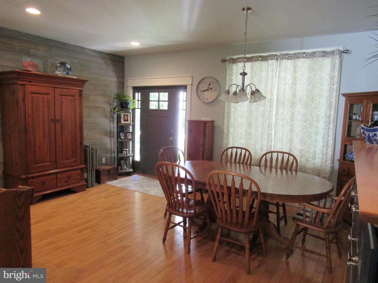 1734 Pine Lane photo 10