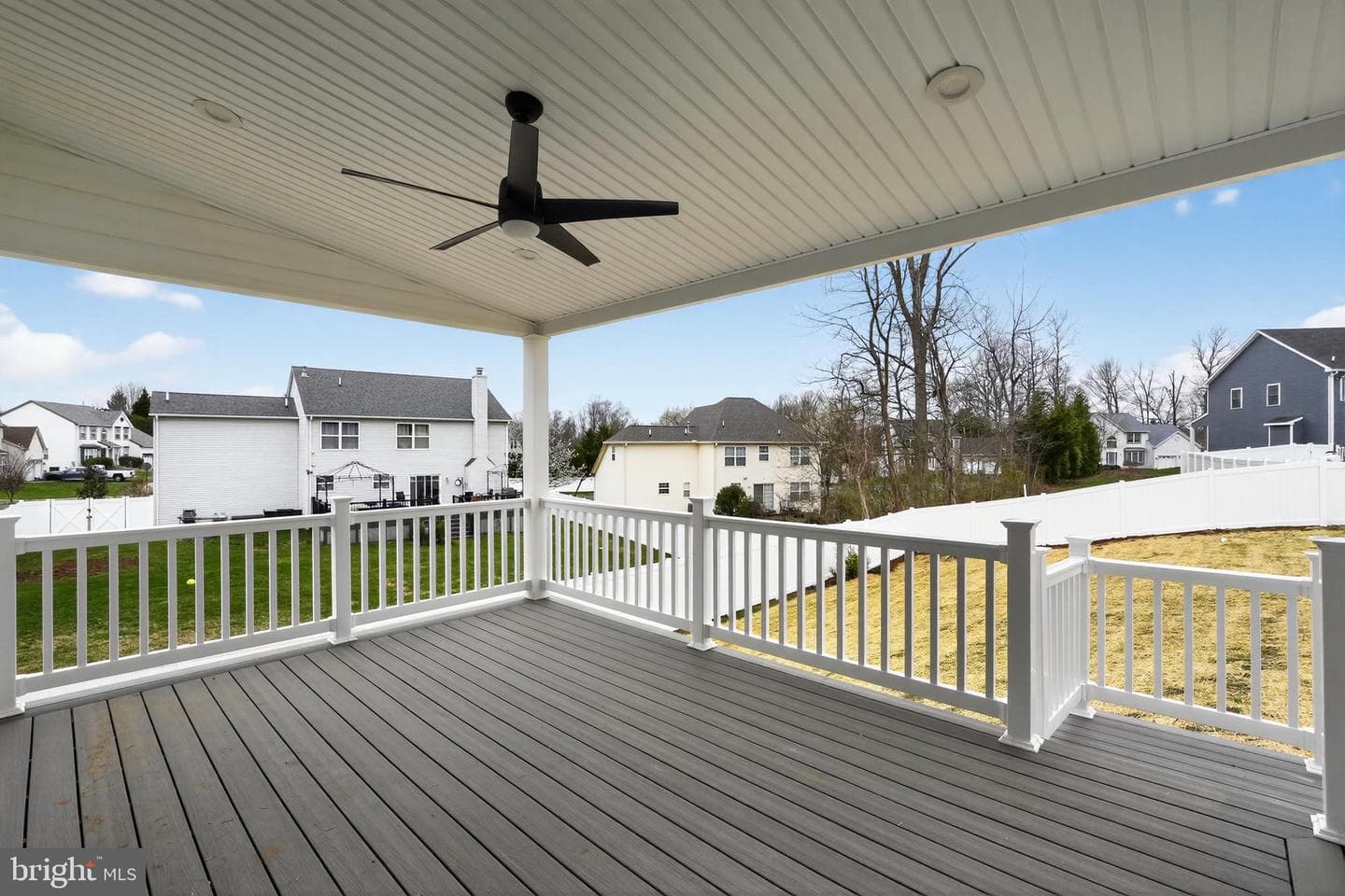 1021 W Maple Avenue photo 29