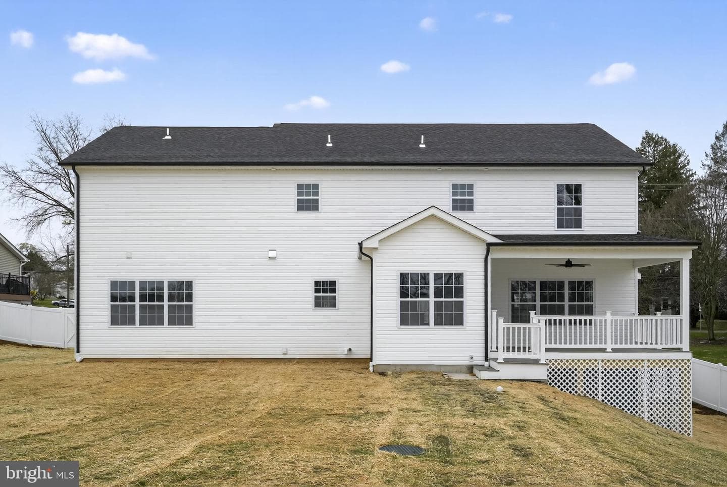 1021 W Maple Avenue photo 30