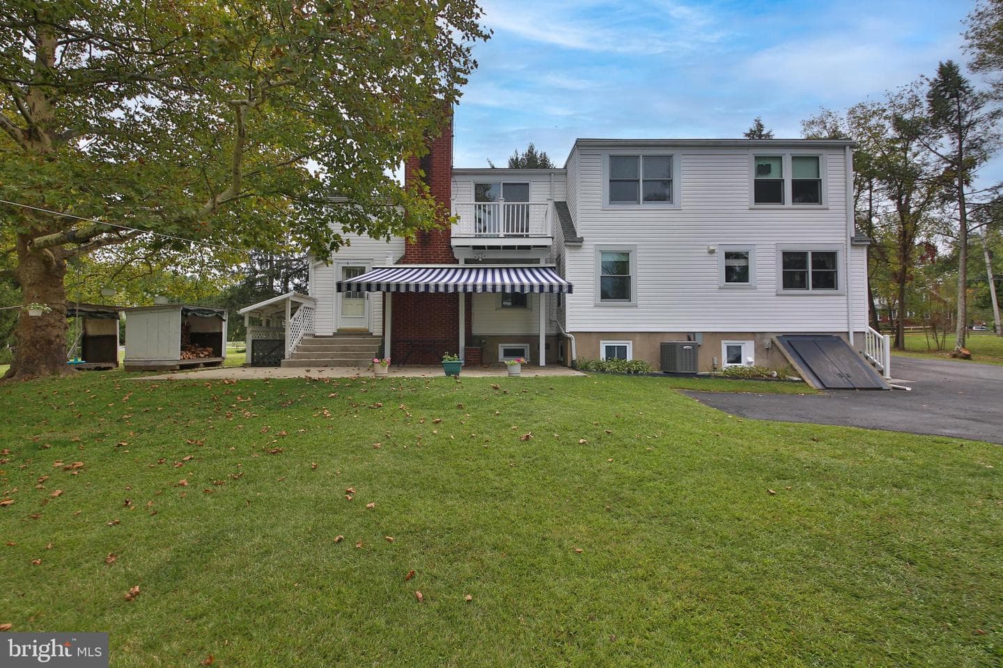 150 Edison Furlong Road photo 5