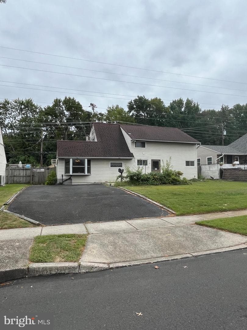 64 Ruby Lane photo 4