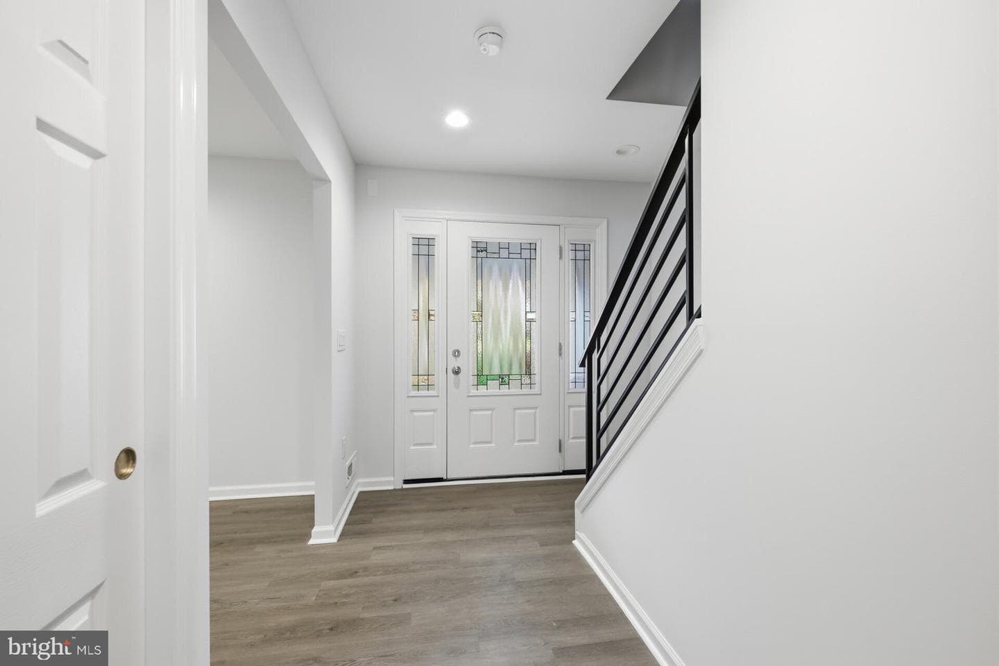 50 Mohawk Drive photo 10