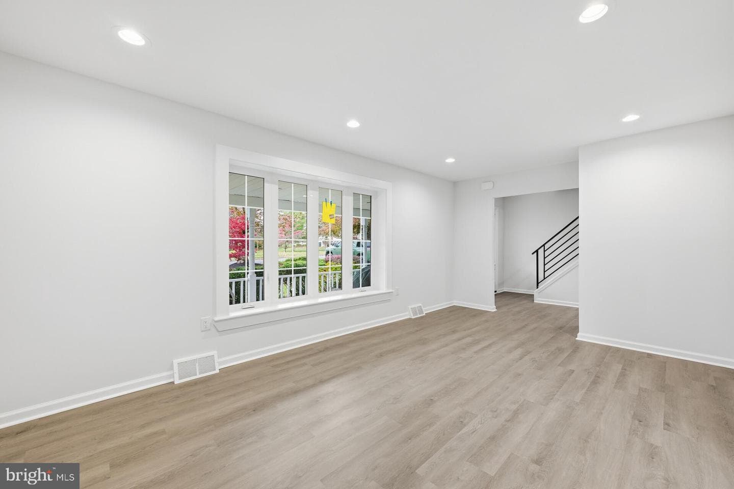 50 Mohawk Drive photo 12