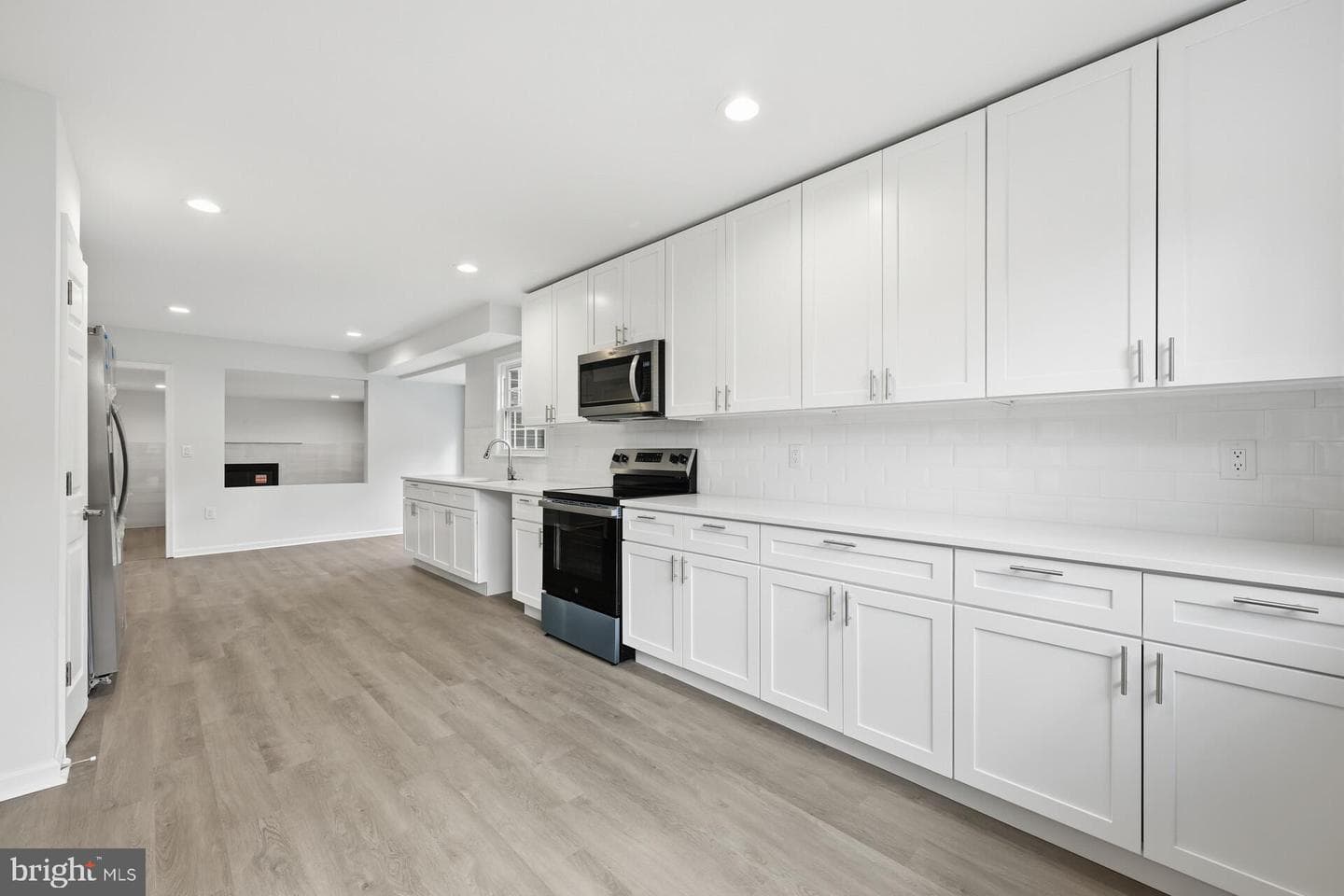 50 Mohawk Drive photo 14