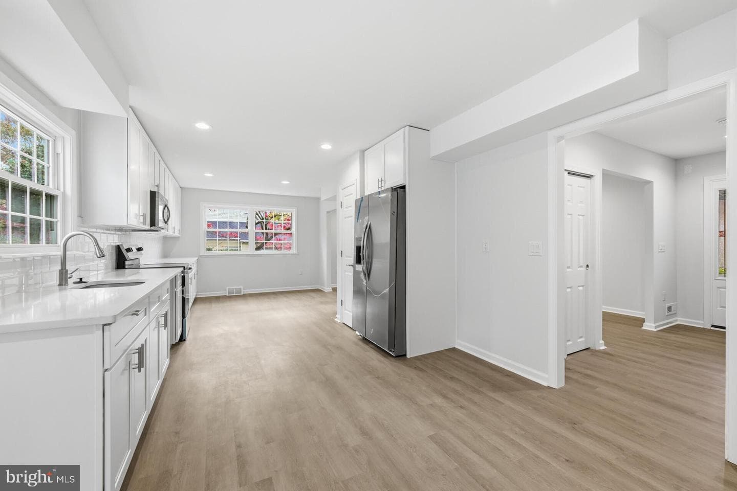 50 Mohawk Drive photo 16