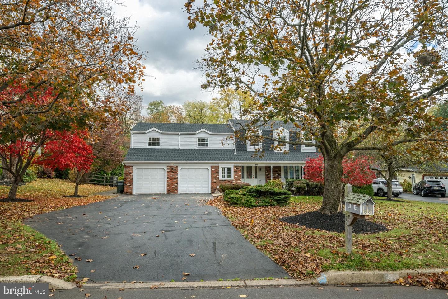 50 Mohawk Drive photo 2