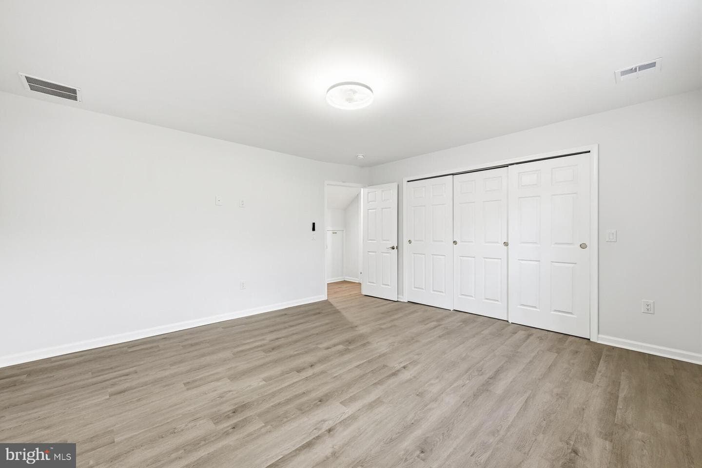 50 Mohawk Drive photo 39