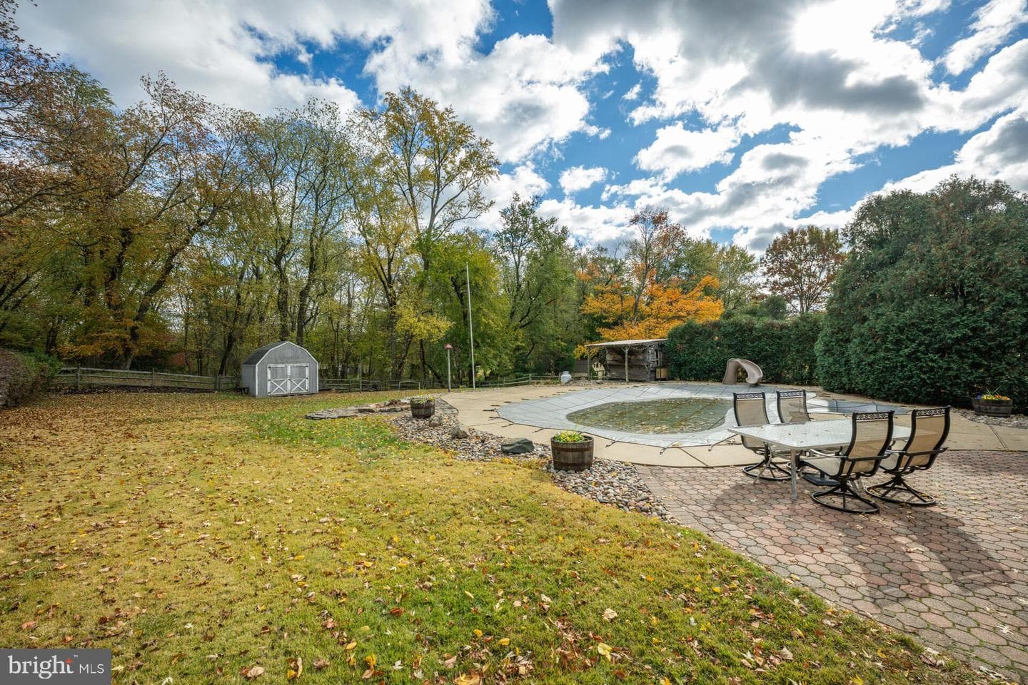 50 Mohawk Drive photo 44