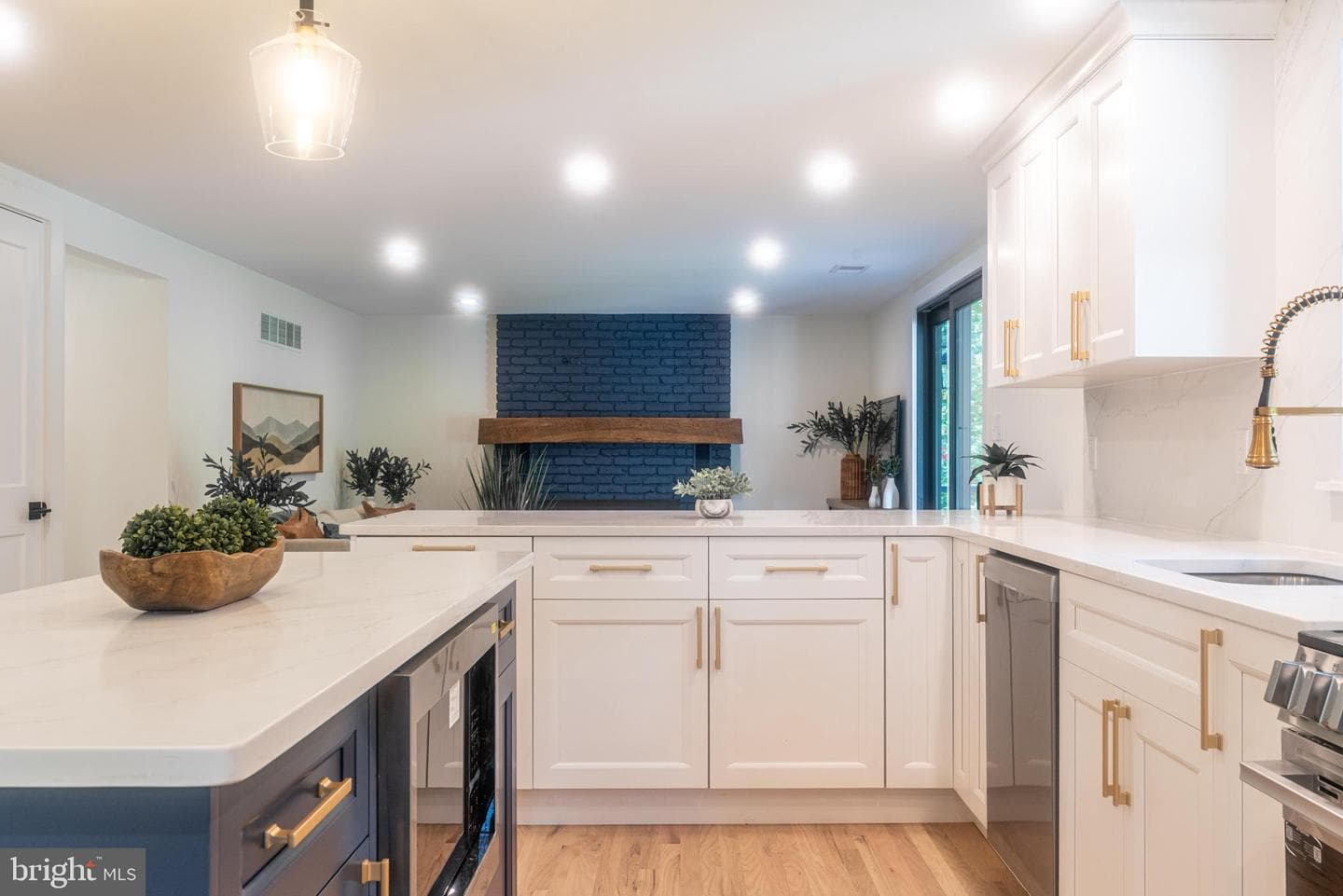 933 Forrest Road photo 13