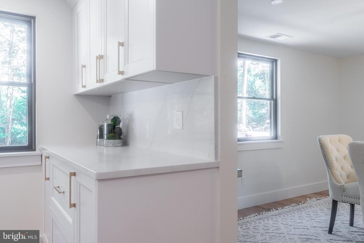 933 Forrest Road photo 16