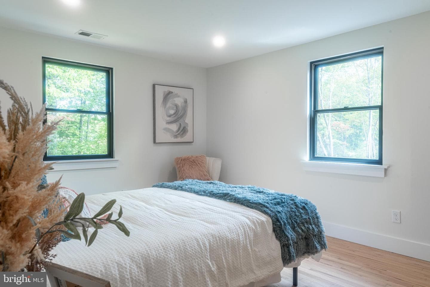 933 Forrest Road photo 34