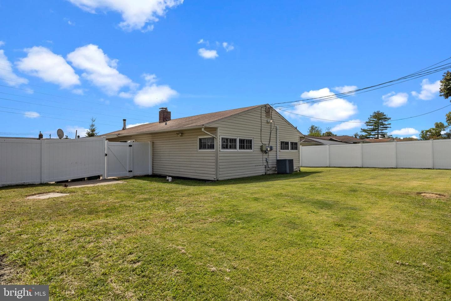29 Ember Lane photo 26
